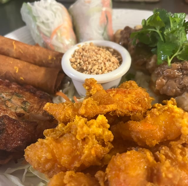 Thai Grindz Combo.